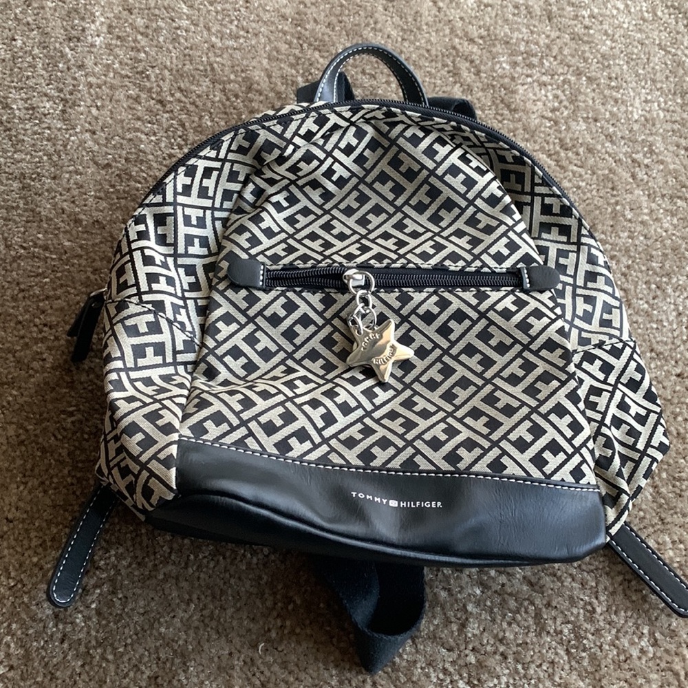 Backpack - Picture 6 of 6